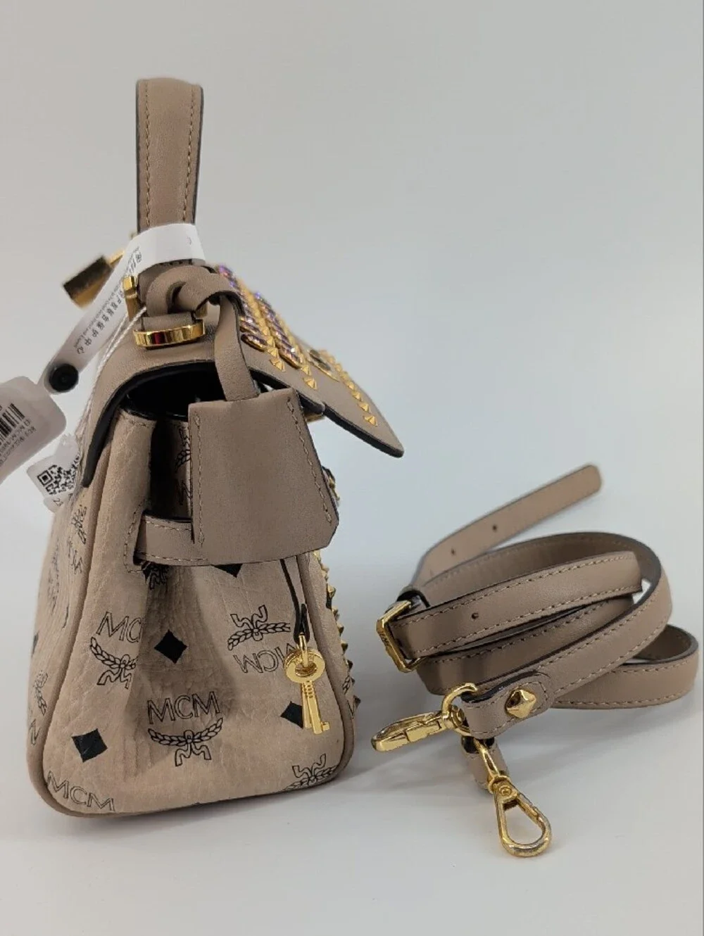 MCM top handle